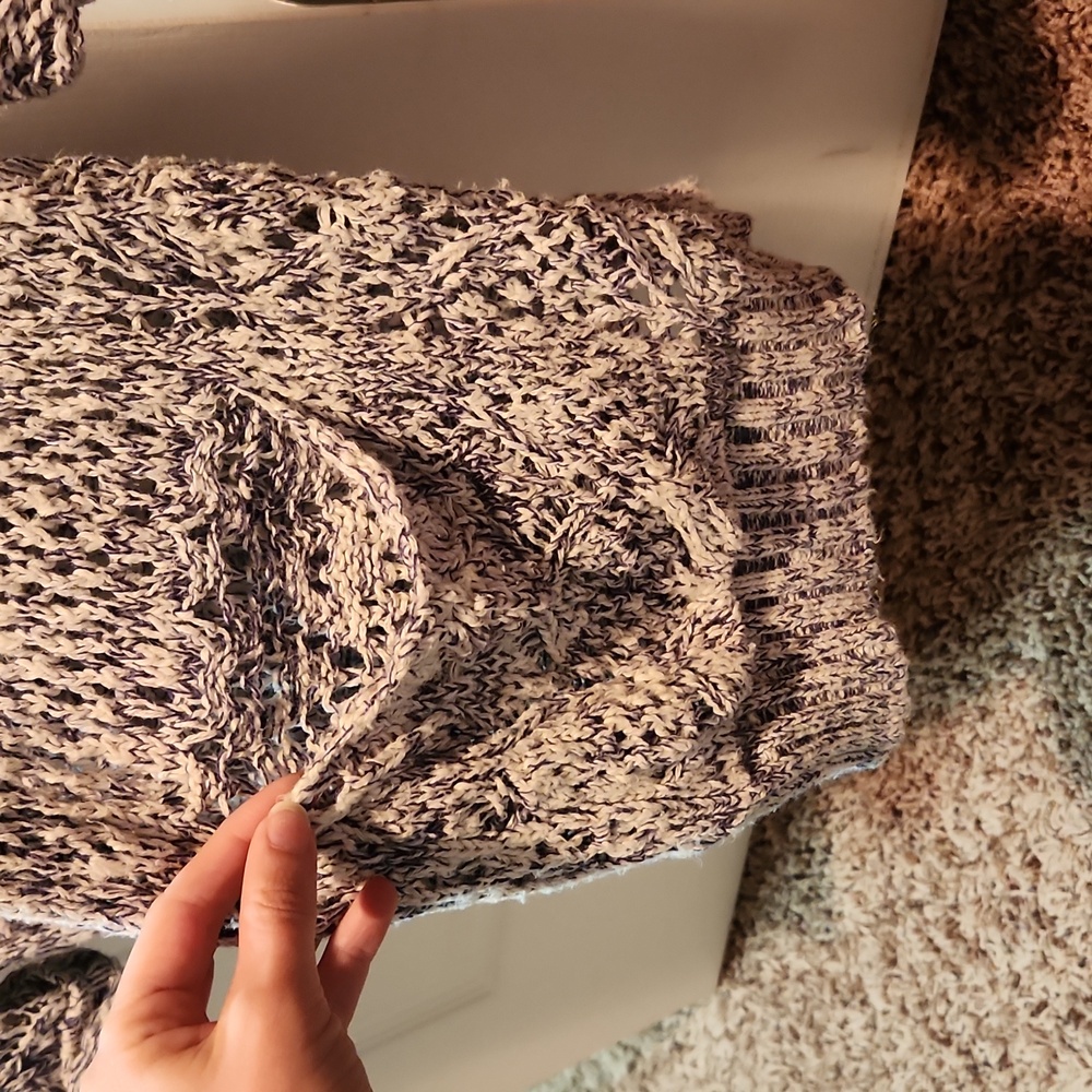 Cardigan - Picture 2 of 4